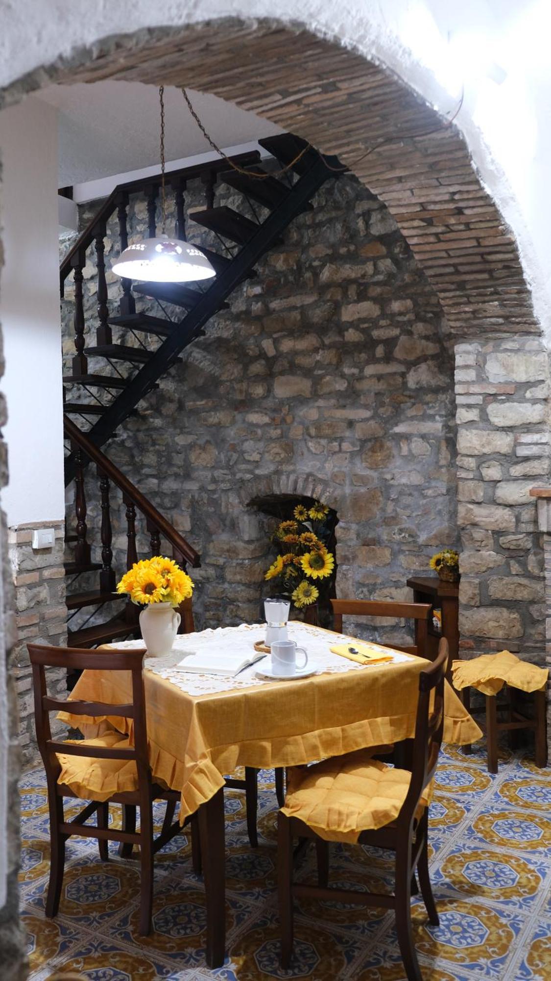 Ferienwohnung Joy'S Nest Todi Exterior foto